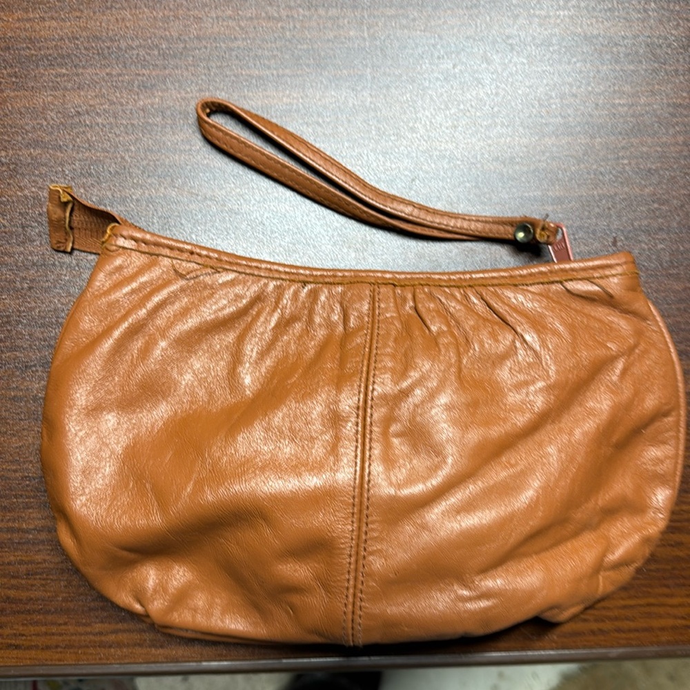 Simple sweat Montego clutch